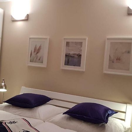 Mimi Apartman Balatonalmádi Exteriör bild