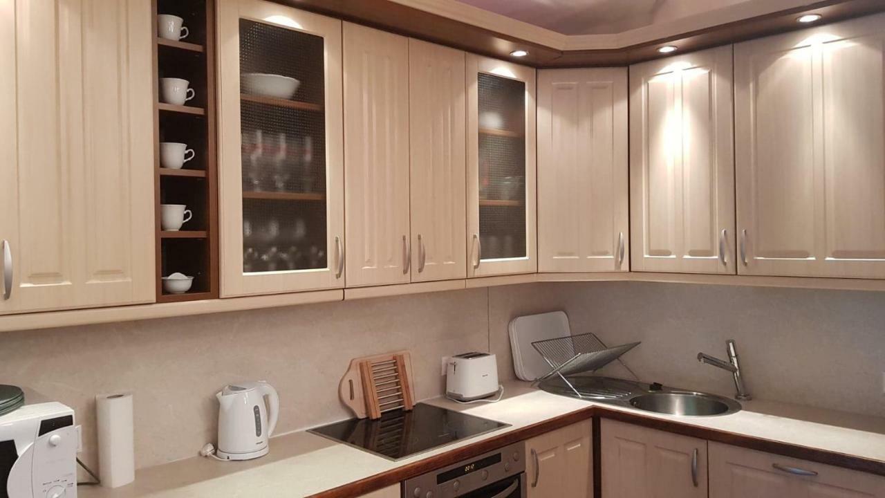 Mimi Apartman Balatonalmádi Exteriör bild