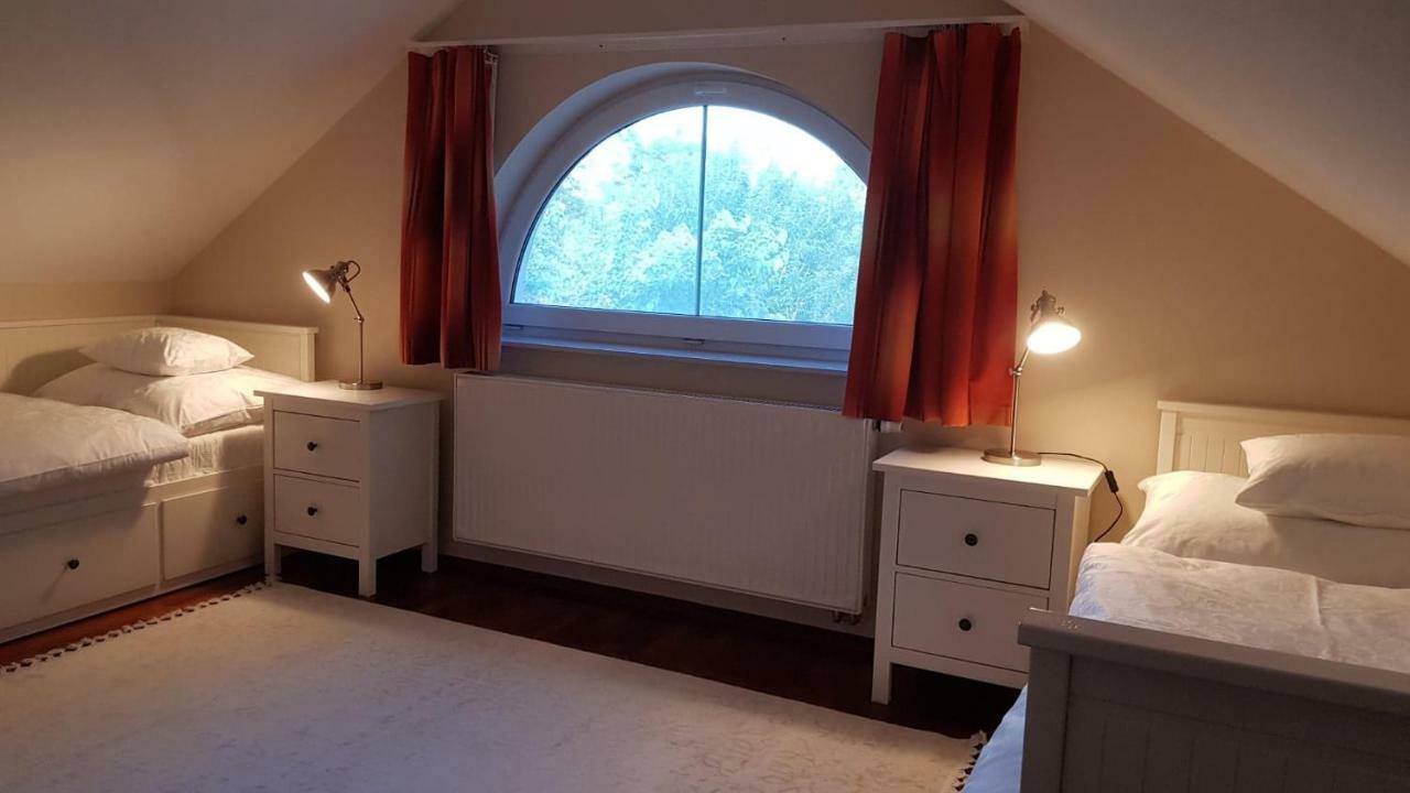 Mimi Apartman Balatonalmádi Exteriör bild